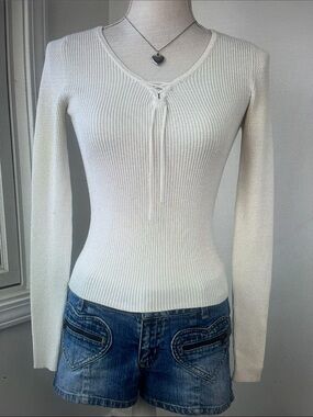 Ribbed V-Neck Lace-Up Crop Top in Cream